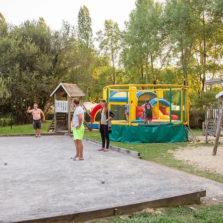 Parks La Comtesse - Nature & Douceur Landaise Entre Foret, Riviere Et Ocean Κάμπινγκ *